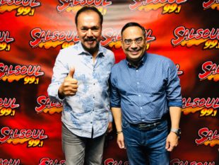 Gilberto Santa Rosa y Bobby Valentín en “Los Historiadores de la Salsa”