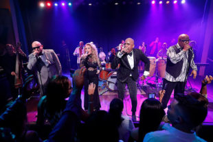 Regresan Los Van Van a celebrar su cincuentenario y su legado musical