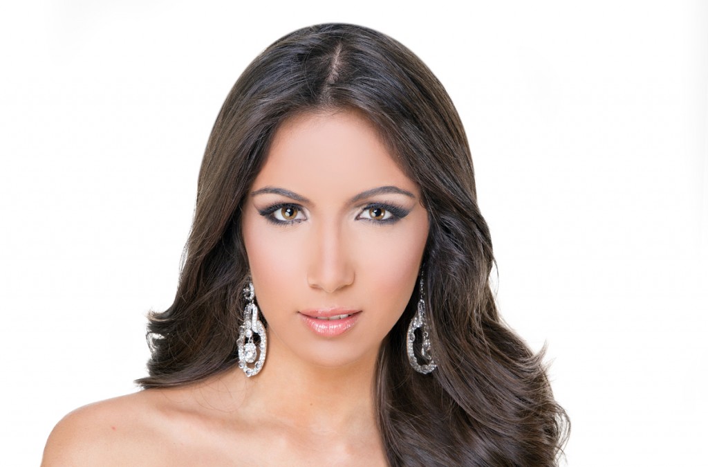 Miss Earth Puerto Rico 2013  Velmary Cabassa Vélez