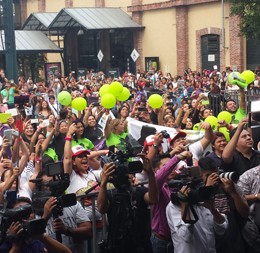 Alejandro Sanz conquista en su visita promocional a México