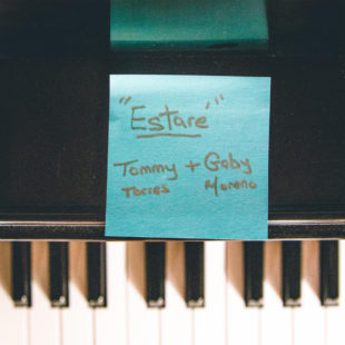 Tommy Torres estrena su nuevo tema “Estaré” junto a Gaby Moreno