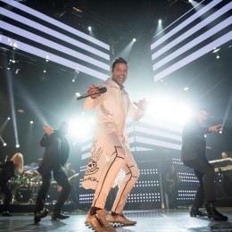 Ricky Martin inicia con éxito rotundo su anticipada gira “One World Tour” en Nueva Zelanda